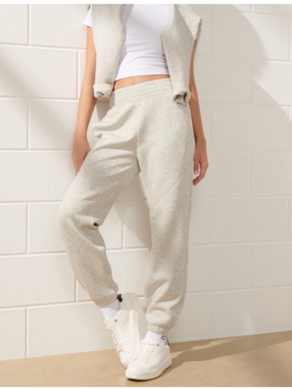 Abercrombie YPB Neoknit Women's Gray Jogger Sweatpants Sz M